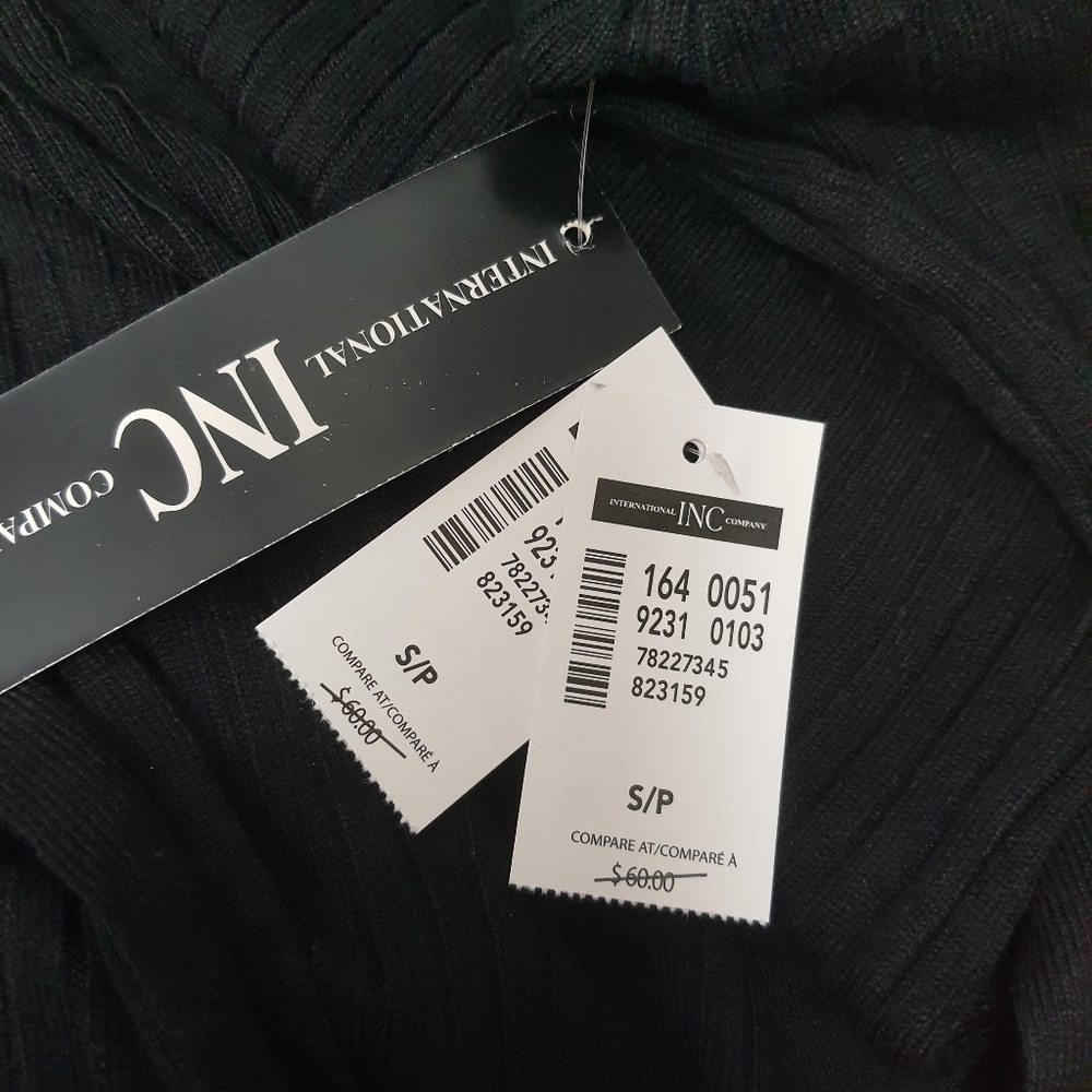 Elegant Warm Black Long-Sleeve Button-Down Cardigan - Picture 3 of 3